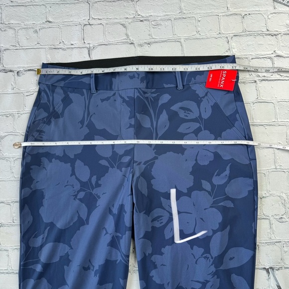 NWT Spanx Sunshine Kick Flare pants size L color floret navy blue - Picture 11 of 14